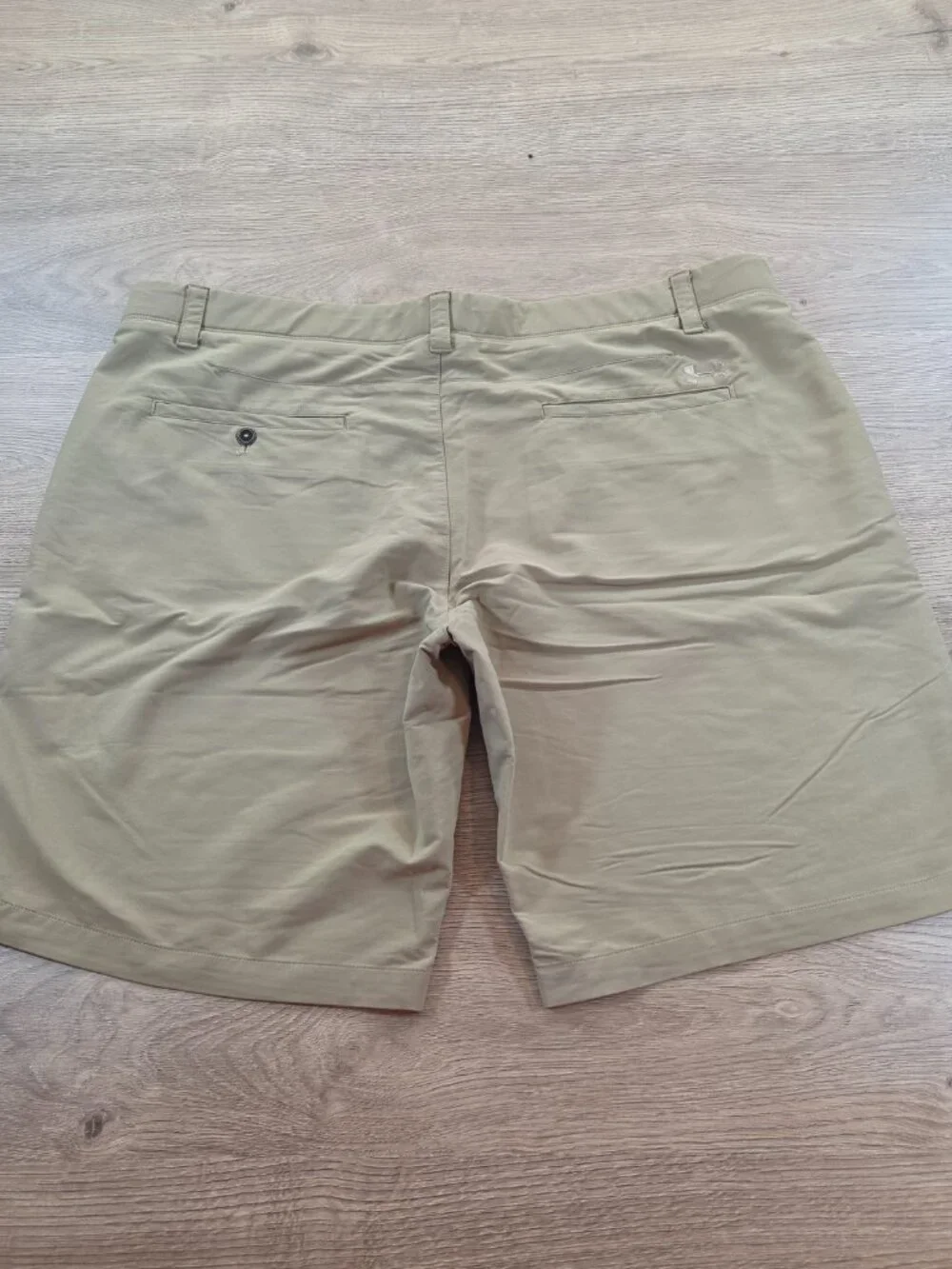 Under Armour Men's Size 42 Khaki Golf Shorts Loose Fit AllSeason Gear 10